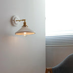Wandlamp Met Geplooide Kap En Vintage Uitstraling Voor Zachte Binnenverlichting