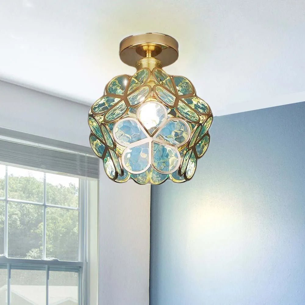 Luxe Plafondlamp Met Bloemvormig Design En Decoratief Lichteffect