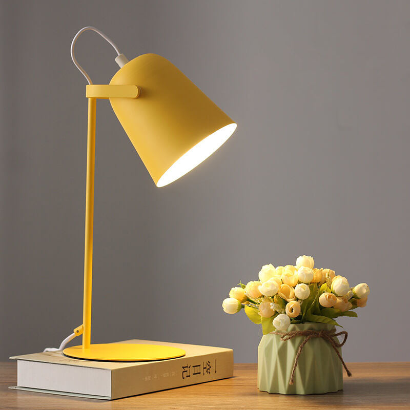 Scandinavische Tafellamp met Kleurrijk Emmerdesign