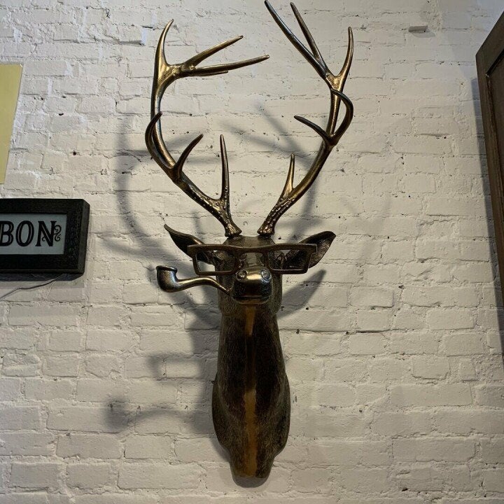 Decoratieve Dierenkop Wandobject van Hars met Expressief Ontwerp