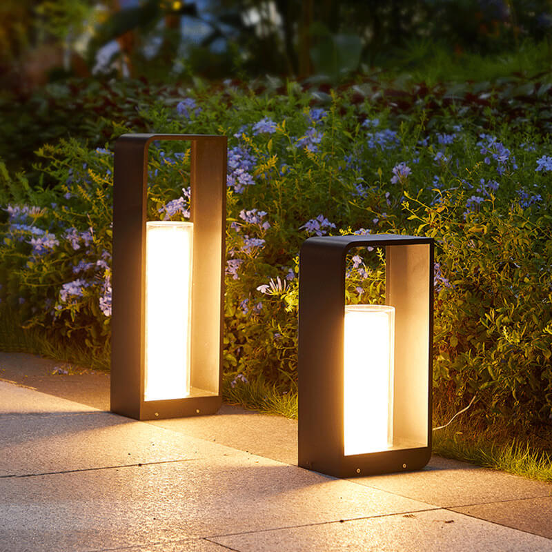 Buitenlamp Met Minimalistisch Frame En Zachte Led Voor Moderne Buitenruimtes