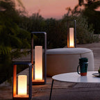 Buitenlamp Met Minimalistisch Frame En Zachte Led Voor Moderne Buitenruimtes