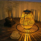 Solar Rattan Lantaarn Met Warmwit LED Licht Voor Sfeervolle Tuinverlichting