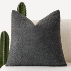 Bouclé Kussenhoes Met Luxe Textuur En Compact Modern Ontwerp