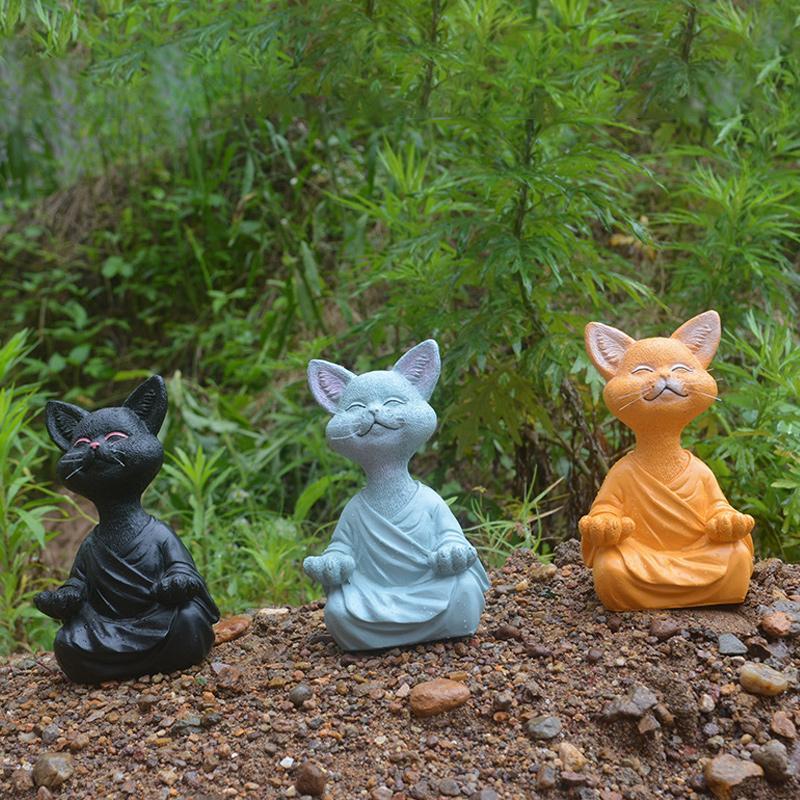 Meditatie Kat Beeldje van Resin met Symbolische Betekenis