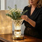 Vaaslamp met Kristalheldere Body en Warm LED‑Licht