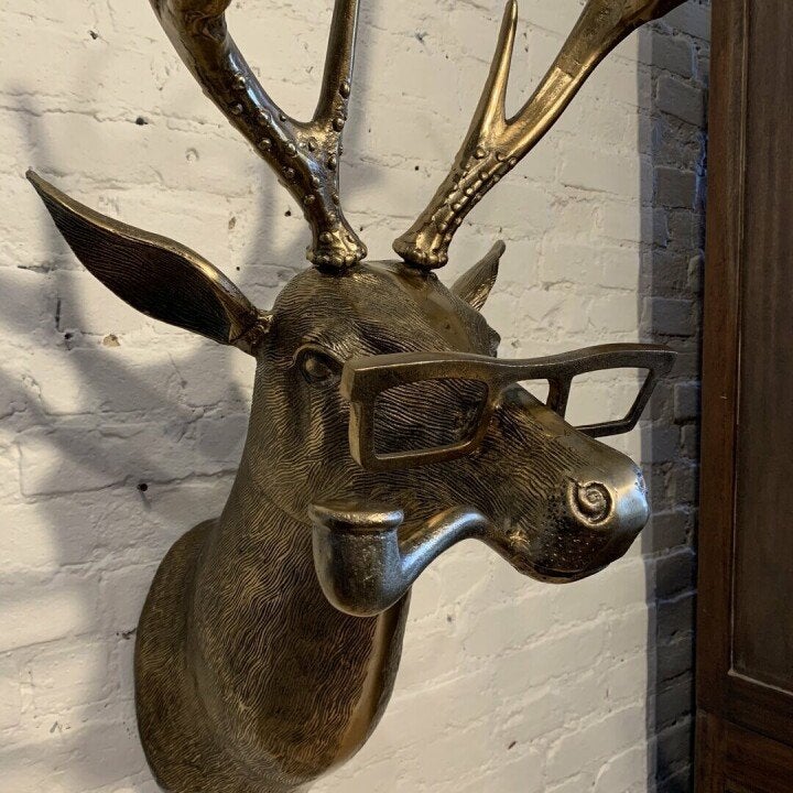 Decoratieve Dierenkop Wandobject van Hars met Expressief Ontwerp
