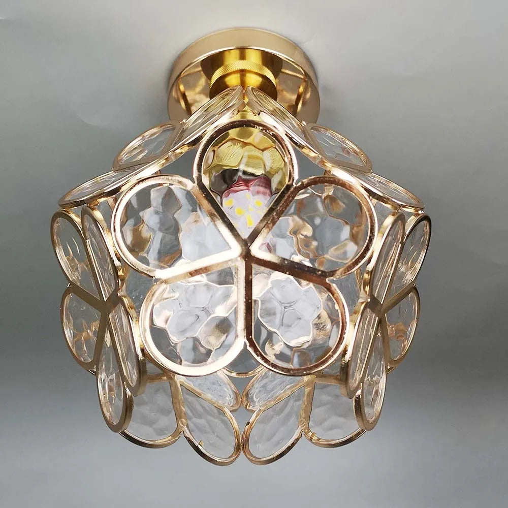 Plafondlamp Met Bloemvorm En Moderne Gelaagde Lichtstructuur