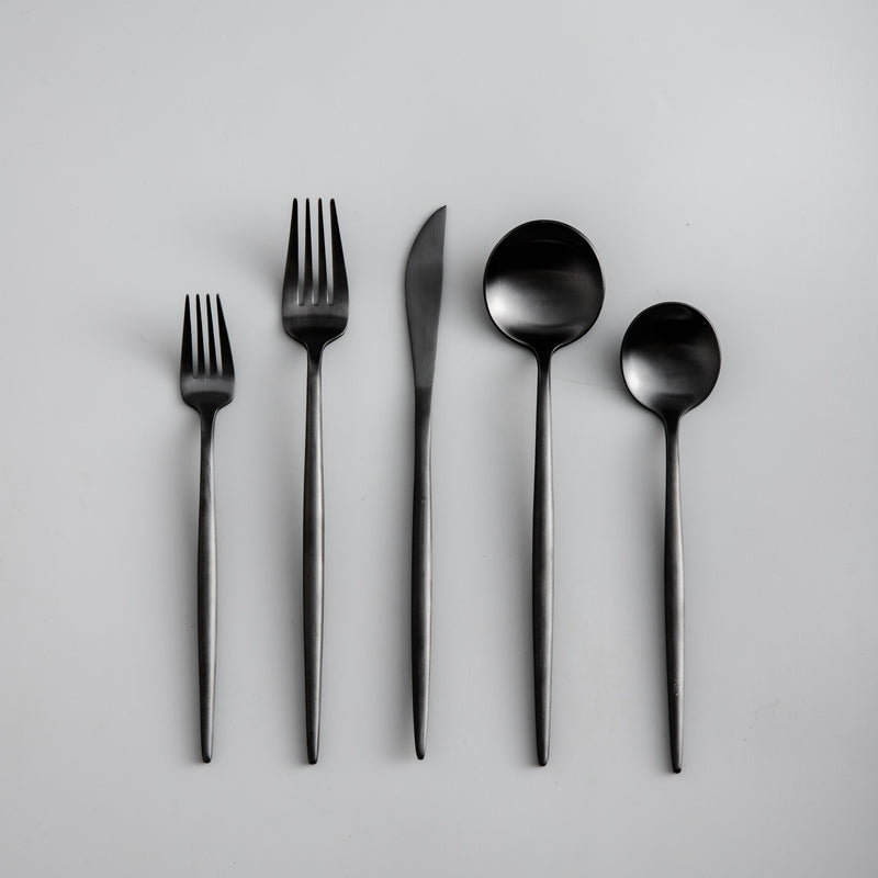 Bestekset Met Slanke Vorm En Moderne Uitstraling Voor Gecoördineerde Tafelsettings