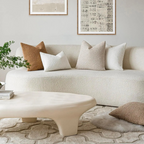 Bouclé Kussenhoes Met Luxe Textuur En Compact Modern Ontwerp