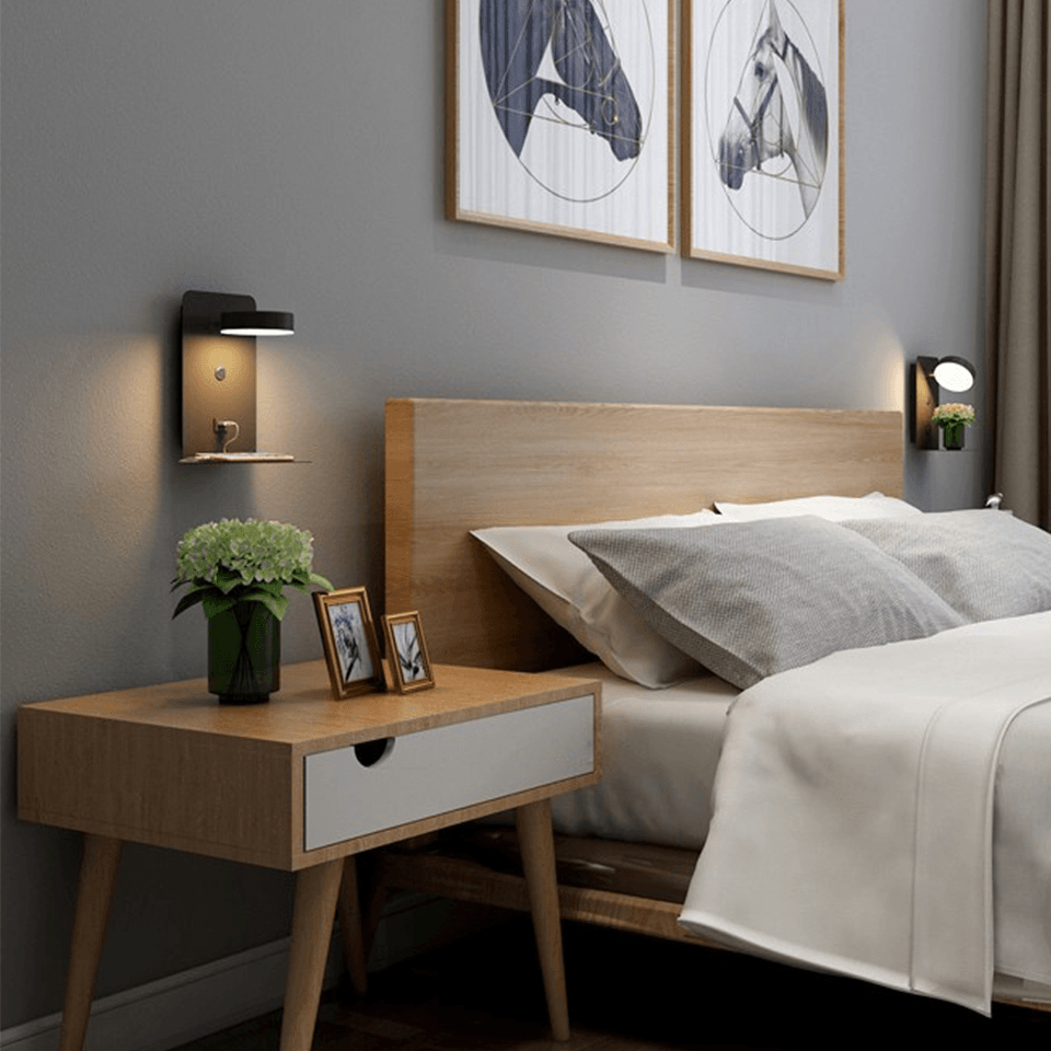 Wandlamp met Verstelbare LED‑Kop en Ingebouwde Plank met USB‑Voeding