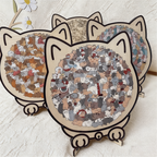 Rustgevende Houten Kattenpuzzel in Morandi‑kleuren
