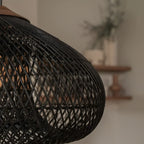 Rieten Hanglamp Met Handgevlochten Kap En Zachte Natuurlijke Lichtspreiding