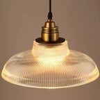 Geribbelde Glazen Hanglamp Met Messing Fitting Voor Sfeervolle Verlichting
