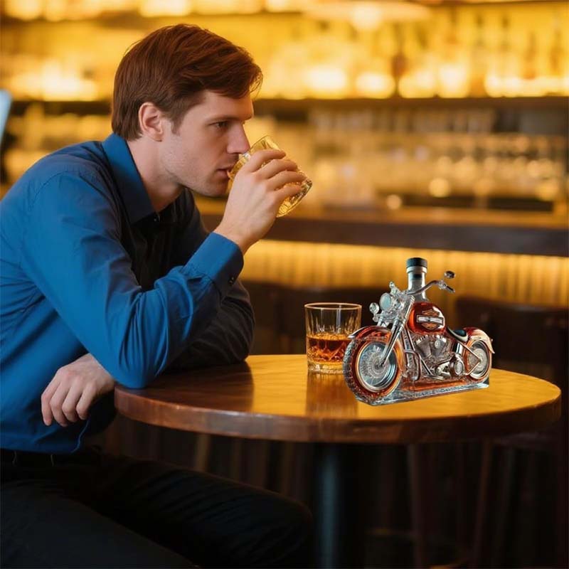 Motorfietsvormige glazen karaf voor dranken