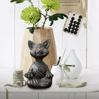 Meditatie Kat Beeldje van Resin met Symbolische Betekenis