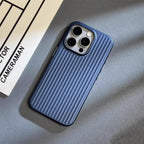 Geribbeld titanium iPhone-hoesje met verhoogde beschermranden