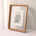 Fotolijst Met Zwevend Acrylontwerp En Massief Houten Frame