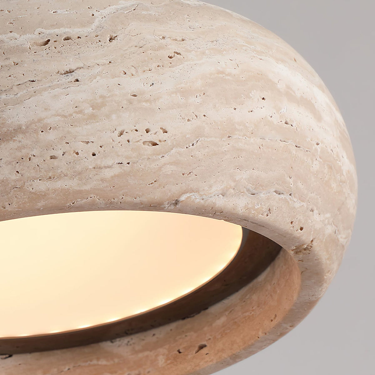 Travertin Hanglamp Met Slank Profiel En Dimbare Lichtkleuren Voor Moderne Ruimtes