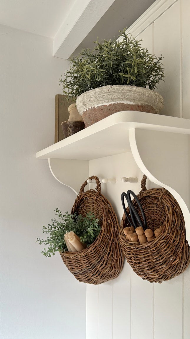 Rattan Wandmand Met Handgeweven Structuur En Dagelijkse Natuurlijke Wandaccenten
