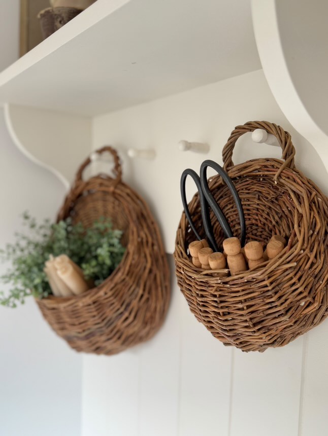 Rattan Wandmand Met Handgeweven Structuur En Dagelijkse Natuurlijke Wandaccenten