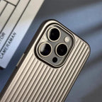 Ultradunne Telefoonhoes Met Schokabsorptie En Minimalistische Gripstructuur