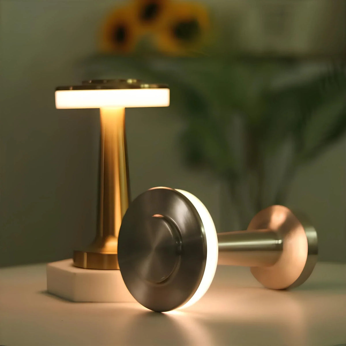 Retro Tafellamp Met Dimbare LED Verlichting Voor Sfeervolle En Flexibele Verlichting