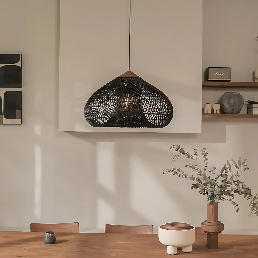 Rieten Hanglamp Met Handgevlochten Kap En Zachte Natuurlijke Lichtspreiding
