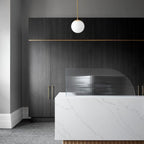 Glazen Hanglamp Met Glanzende Kap En Compact Ontwerp Voor Moderne Sfeerlicht