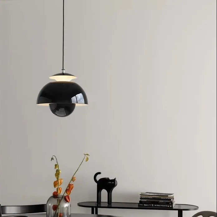Scandinavische Hanglamp Met Gelaagde Kap En Zachte Lichtverspreiding