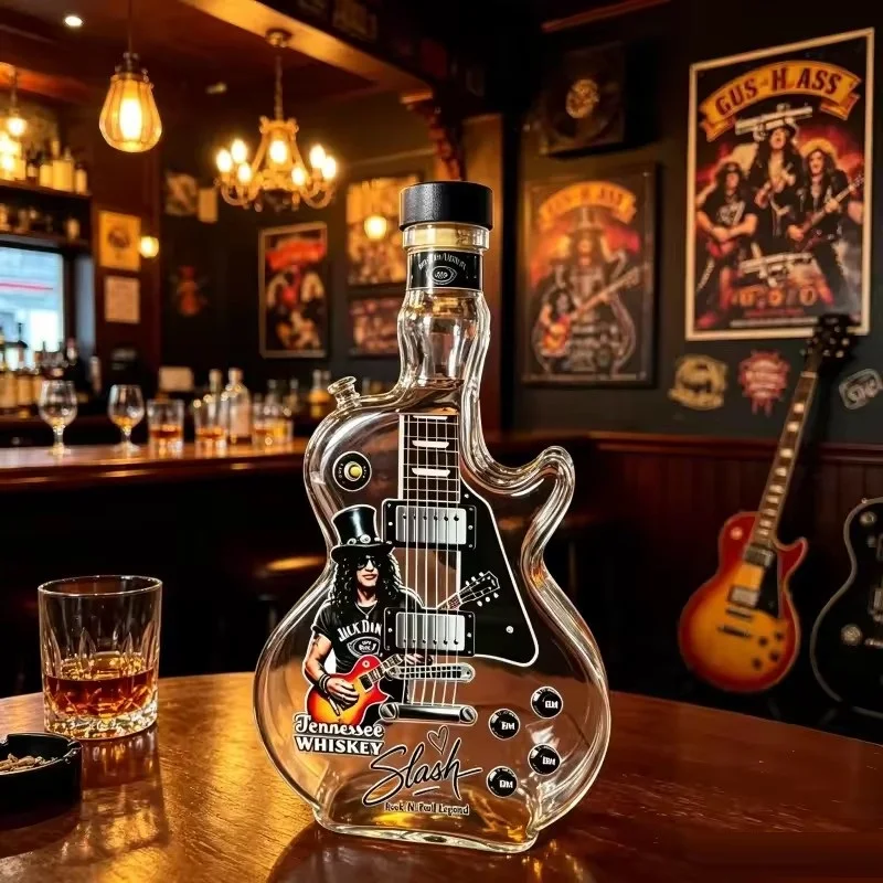 Gitaar‑Geïnspireerde Decanter voor Artistieke Presentatie en Stijlvolle Thuisbars