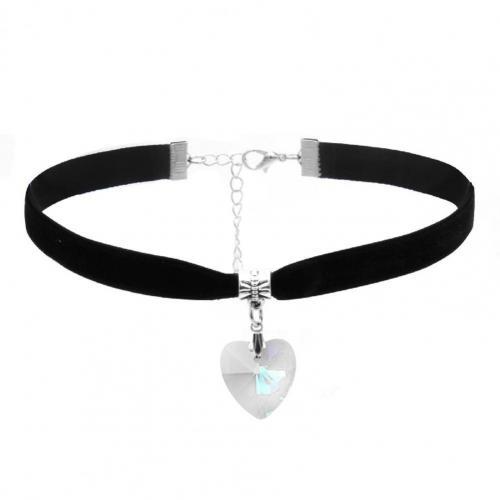 Choker van Fluweel met Hartvormige Hanger en Verlengketting