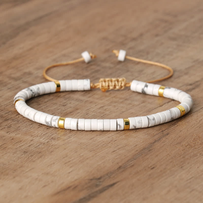 Armband met Natuurstenen Kralen en Verstelbare Koordsluiting