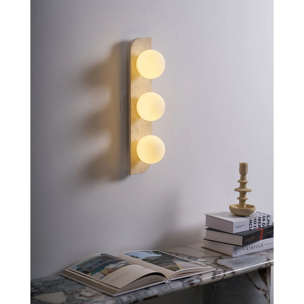 Travertin Wandlamp Met Meerdere Lichtpunten En Moderne Uitstraling