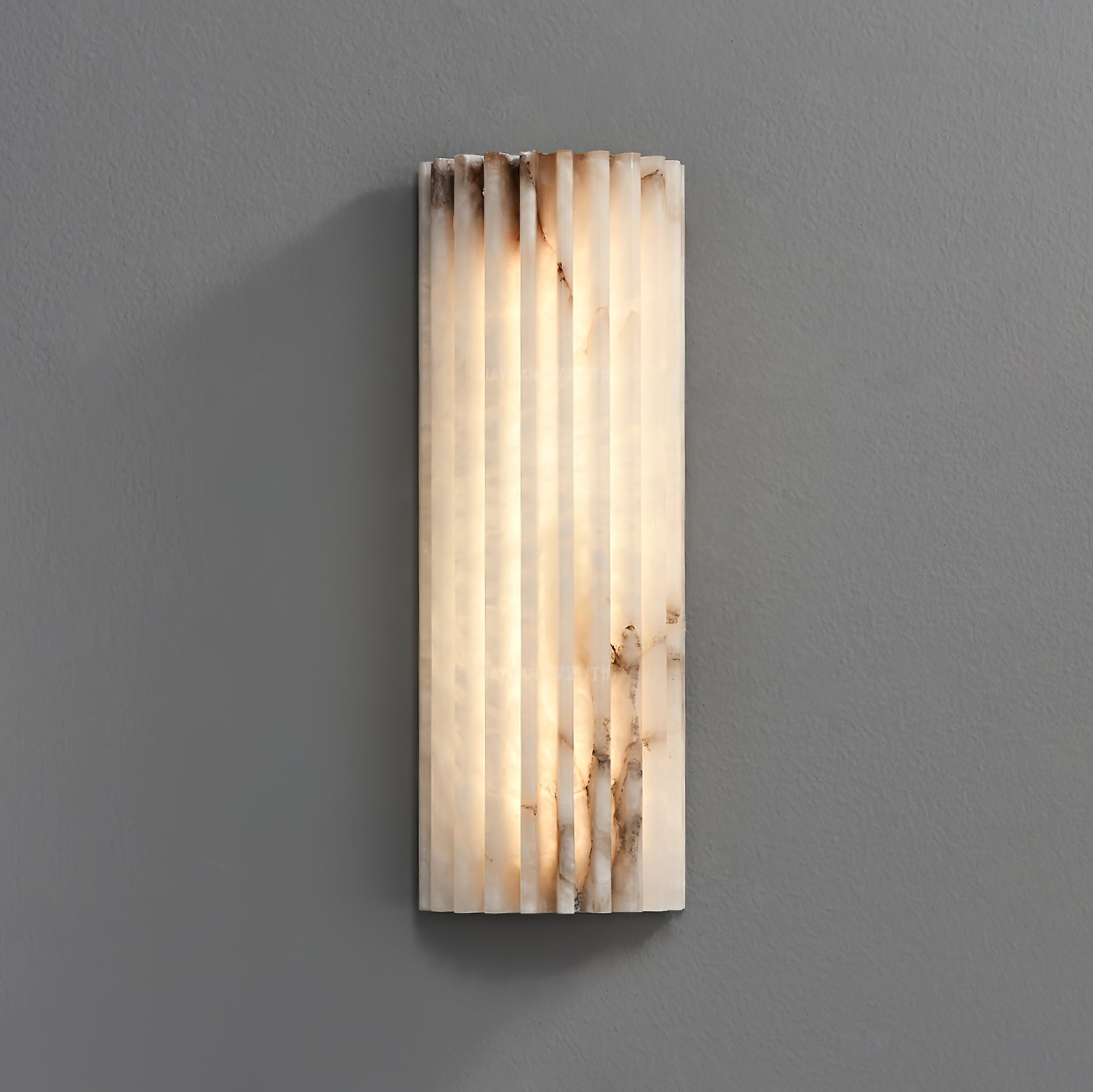 Alabaster Wandlamp Met Metalen Behuizing En Geïntegreerde LED