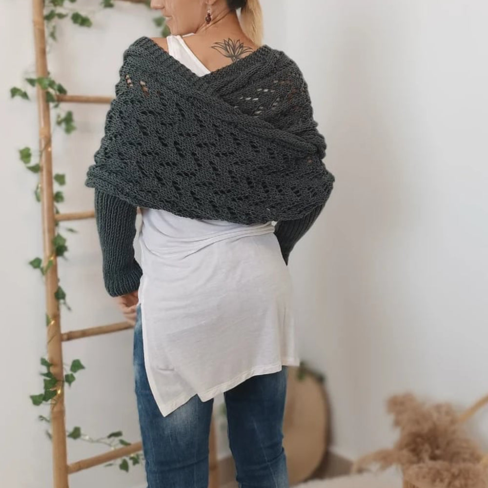Gebreide Schoudersjaal Met Mouwen Voor Comfort En Tijdloze Stijl