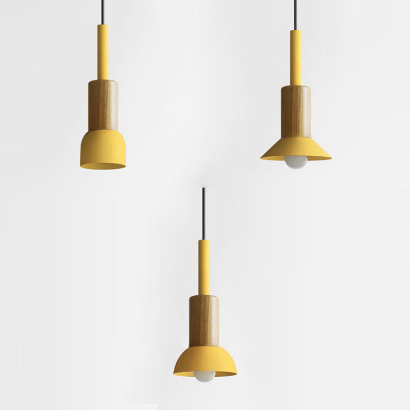 Houten Hanglamp Met Moderne Vorm En Strakke Scandinavische Afwerking
