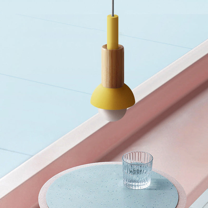 Houten Hanglamp Met Moderne Vorm En Strakke Scandinavische Afwerking