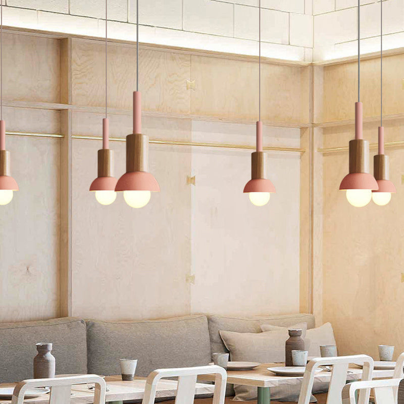Houten Hanglamp Met Moderne Vorm En Strakke Scandinavische Afwerking