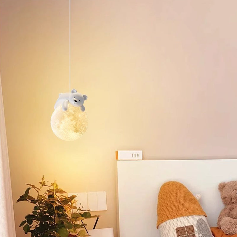 Minimalistische Hanglamp Met Strakke Vorm En Verstelbare Lichtval