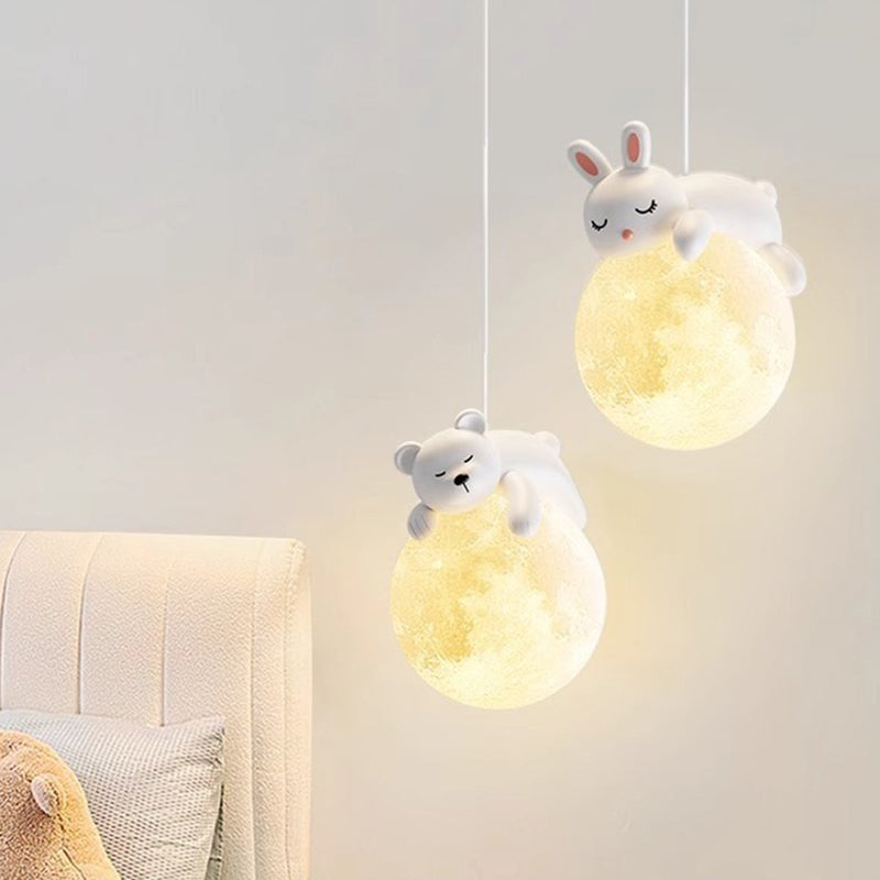 Minimalistische Hanglamp Met Strakke Vorm En Verstelbare Lichtval