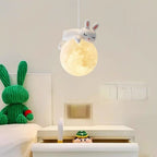 Minimalistische Hanglamp Met Strakke Vorm En Verstelbare Lichtval