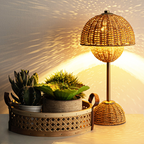 Handgemaakte Bamboe Tafellamp met Warm Licht voor een Sfeervol Interieur
