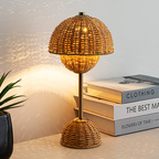 Handgemaakte Bamboe Tafellamp met Warm Licht voor een Sfeervol Interieur