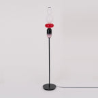 Artistieke Vloerlamp Met Gestapelde Glaselementen En Sfeervolle LED-Verlichting