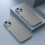 Mat siliconen iPhone-hoesje met verhoogde randen voor dagelijks gebruik