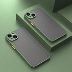 Mat siliconen iPhone-hoesje met verhoogde randen voor dagelijks gebruik