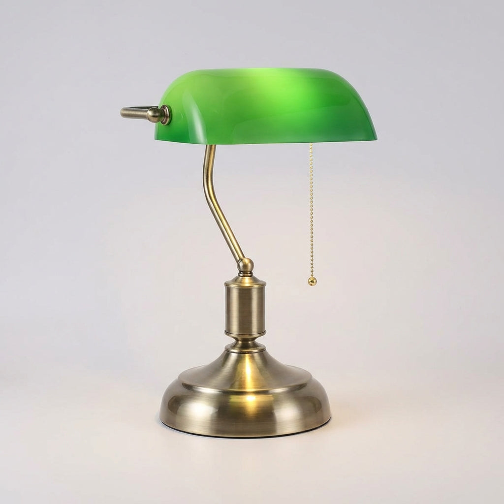 Tafellamp Met Glazen Kap En Metalen Basis Voor Warme Sfeerverlichting