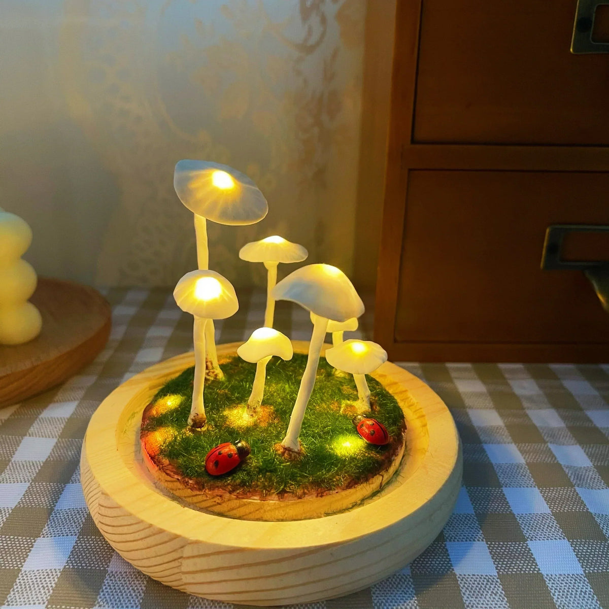 DIY‑Paddenstoellamp met Warm Licht en Creatief Ontwerp