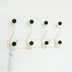 Wandrek Met Haken Voor Dagelijkse Opbergruimte En Moderne Mid Century Sfeer